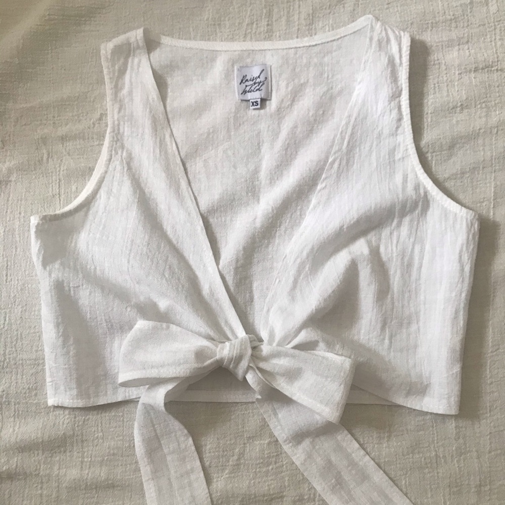 LINEN FRONT TIE TOP